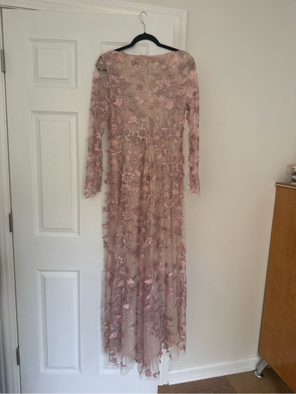 Mac Duggal Blush Pink Gown Applique Long Sleeve Gown 70224 size 6 NWT